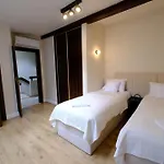 Pod Kasztanami