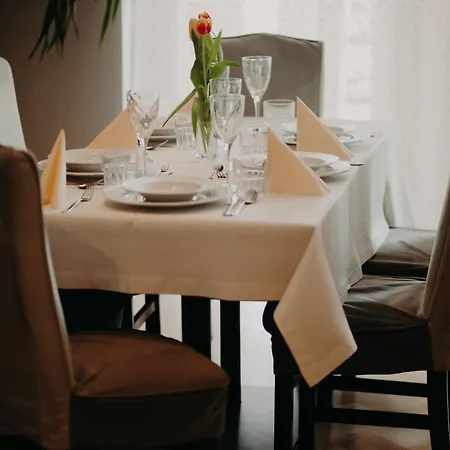 Pod Kasztanami Homestay Piwniczna-Zdroj