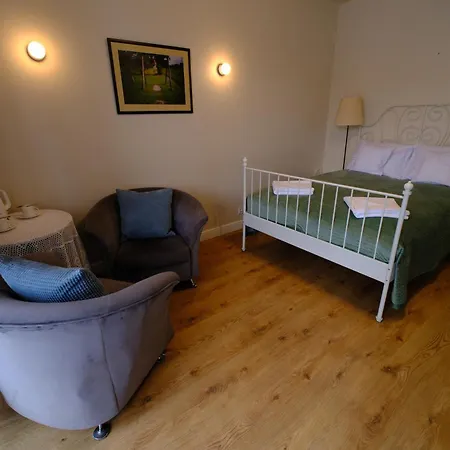 Pod Kasztanami Homestay