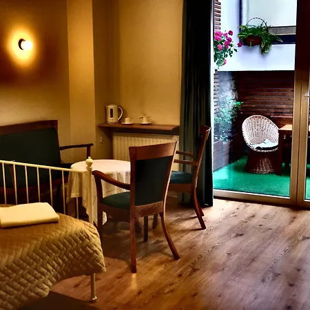 Pod Kasztanami Homestay
